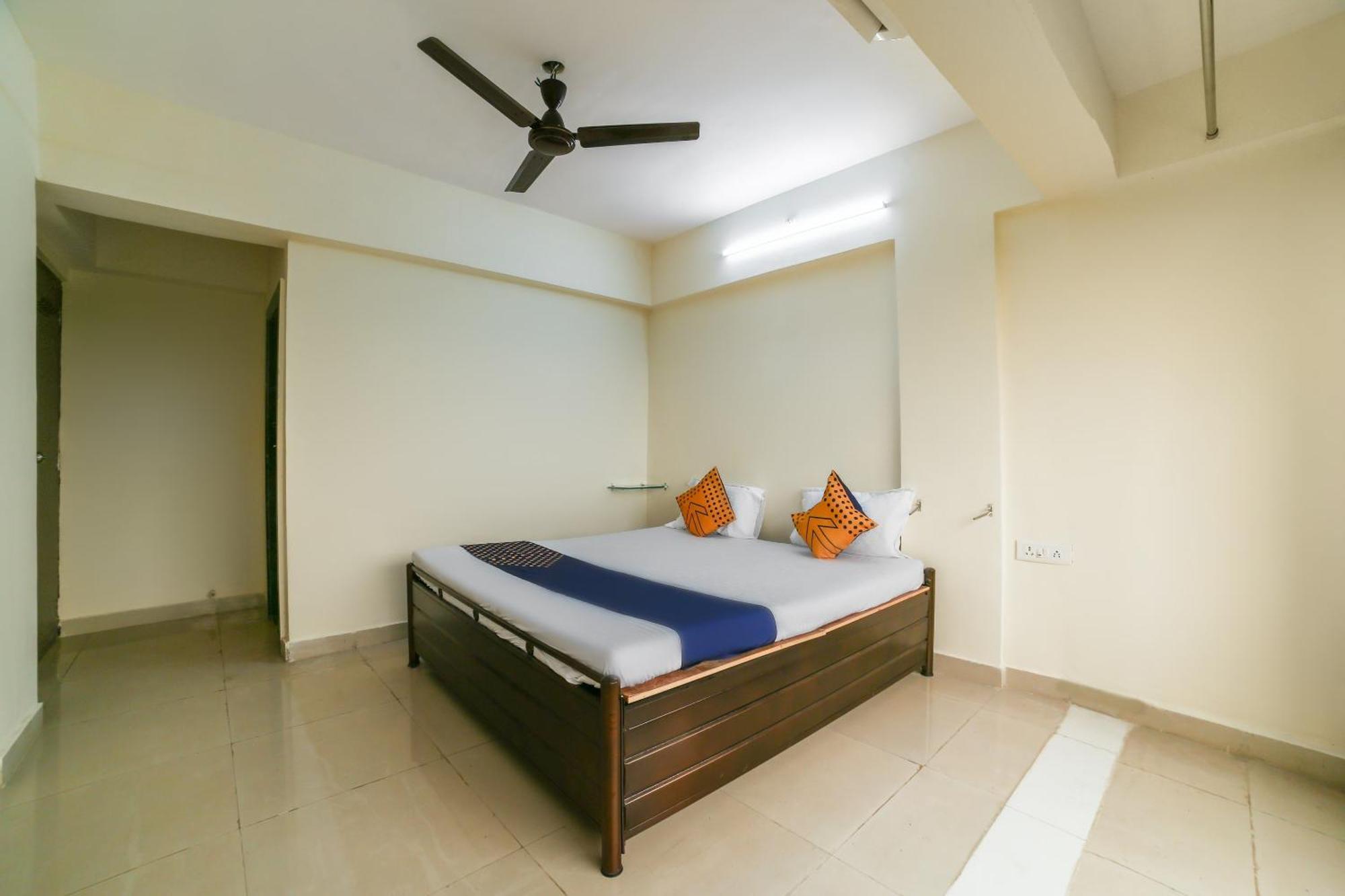 Hotel O Megha Villa Gorhe Buitenkant foto