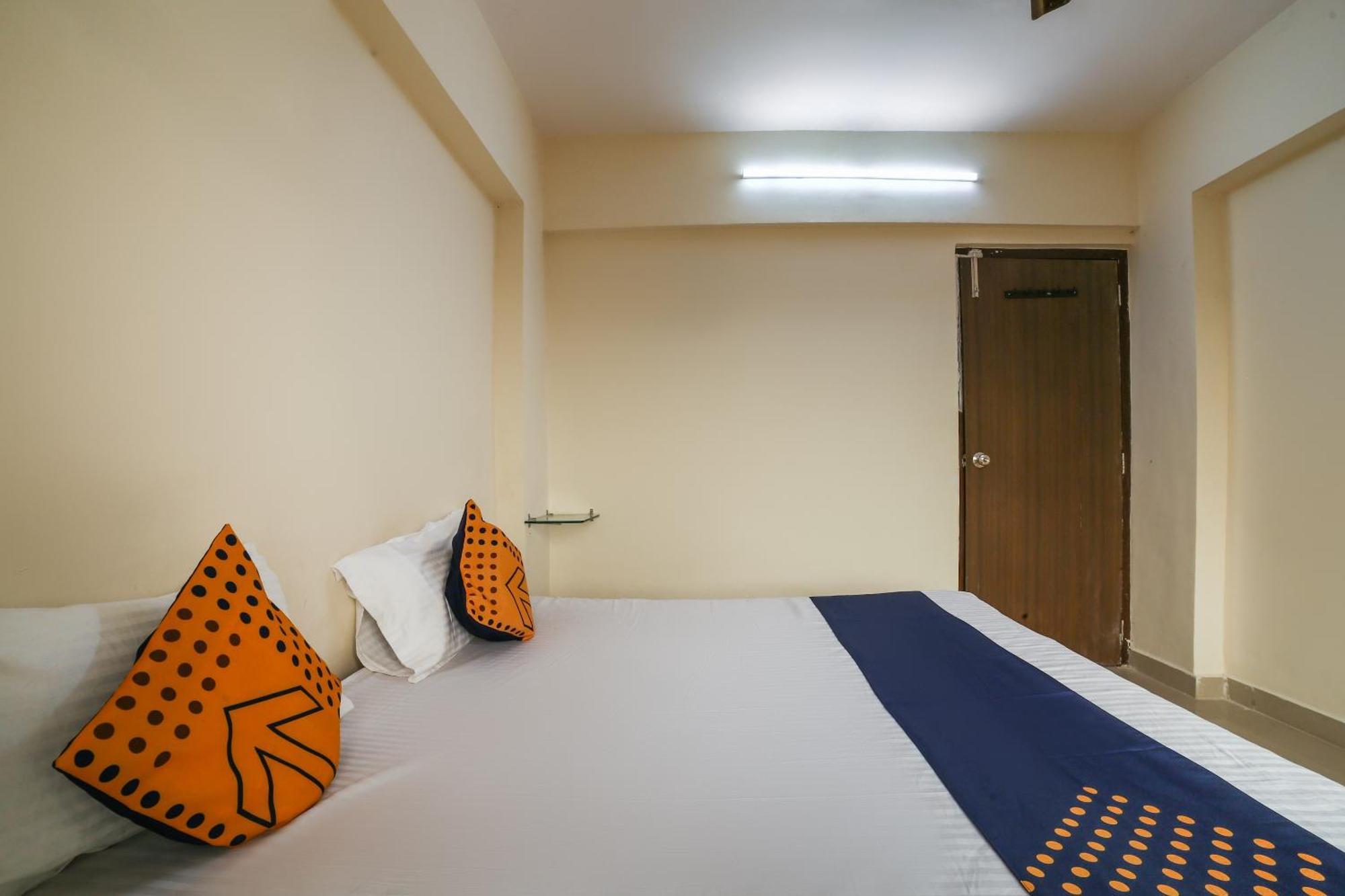 Hotel O Megha Villa Gorhe Buitenkant foto